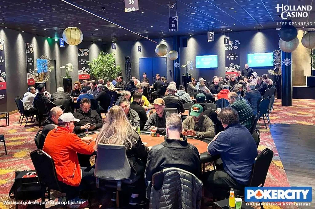 © 2026 Pokercity | Speelzaal Dag 1B | 2023/05 - WSOP Circuit Venlo - #11 - €1.100 NLH Main Event Speelzaal Dag 1B | 2023/05 - WSOP Circuit Venlo - #11 - €1.100 NLH Main Event