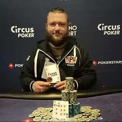 © 2026 Pokercity | Winnaar #03 - €110 NLH Deepstack: Nicolas Dueso | 2024/06 - Summer Fest - #03 - €110 NLH Deepstack Winnaar #03 - €110 NLH Deepstack: Nicolas Dueso | 2024/06 - Summer Fest - #03 - €110 NLH Deepstack