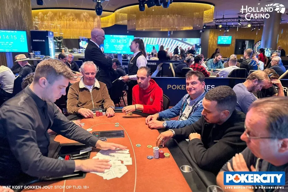 Speelzaal Dag 1B | 2024/09 - Utrecht Poker Series - #03 - €785  Main Event