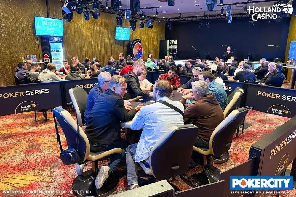 Speelzaal Dag 1B | 2024/09 - Utrecht Poker Series - #03 - €785  Main Event
