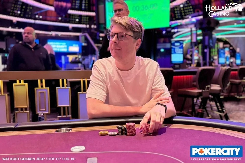 © 2026 Pokercity | Carl Larsson | 2025/11 - Master Classics of Poker 2025 - #02 - €10.300 PLO – High Roller 6 Max. Carl Larsson | 2025/11 - Master Classics of Poker 2025 - #02 - €10.300 PLO – High Roller 6 Max.