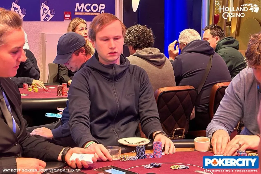 © 2026 Pokercity | Roope Tarmi | 2025/11 - Master Classics of Poker 2025 - #19 - €10.300 High Roller 8 Max. Roope Tarmi | 2025/11 - Master Classics of Poker 2025 - #19 - €10.300 High Roller 8 Max.