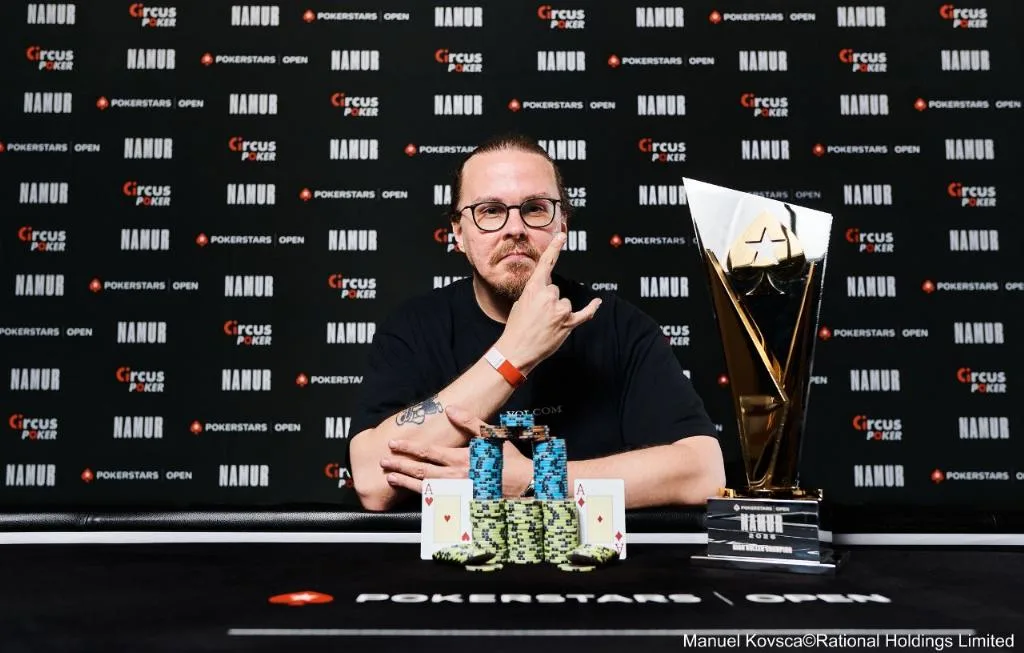 © 2026 Pokercity | Winnaar #11 - €2.200 PokerStars Open | High Roller: Joni Rantamaki | 2026/05 - PokerStars Open - #11 - €2.200 PokerStars Open | High Roller Winnaar #11 - €2.200 PokerStars Open | High Roller: Joni Rantamaki | 2026/05 - PokerStars Open - #11 - €2.200 PokerStars Open | High Roller
