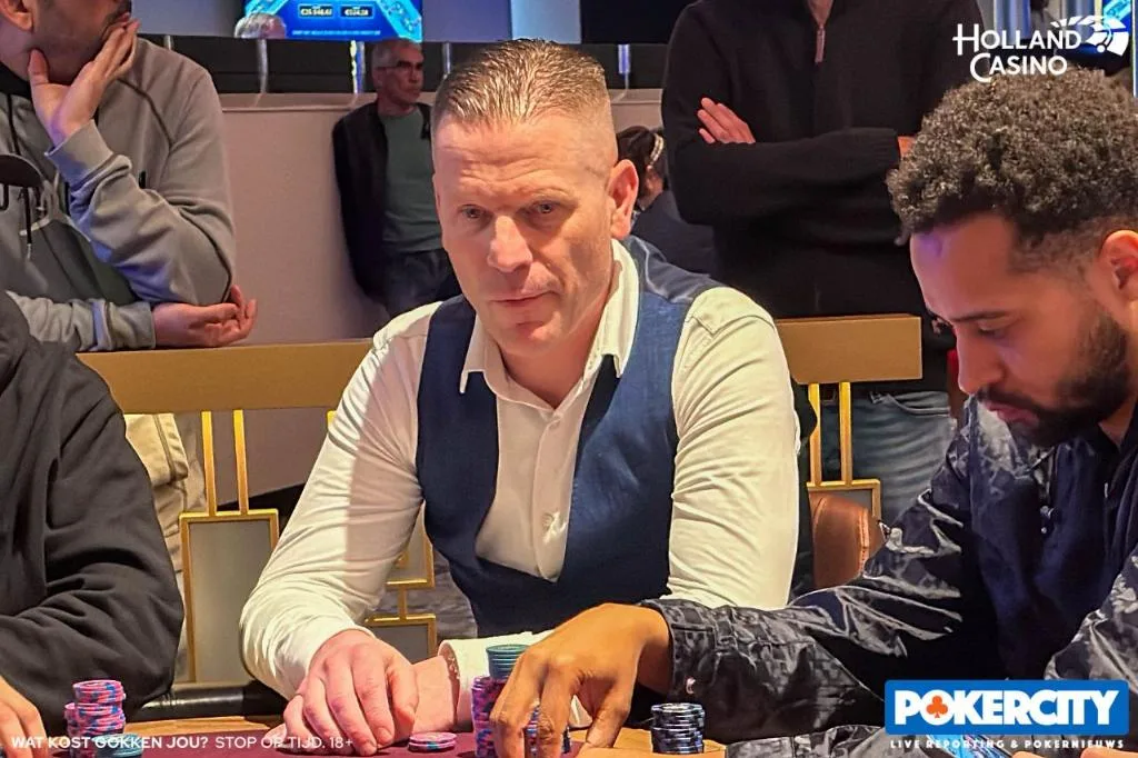 © 2026 Pokercity | Erik Tabak | 2026/06 - Amsterdam Poker Series - #10 - €2.200 High Roller Erik Tabak | 2026/06 - Amsterdam Poker Series - #10 - €2.200 High Roller